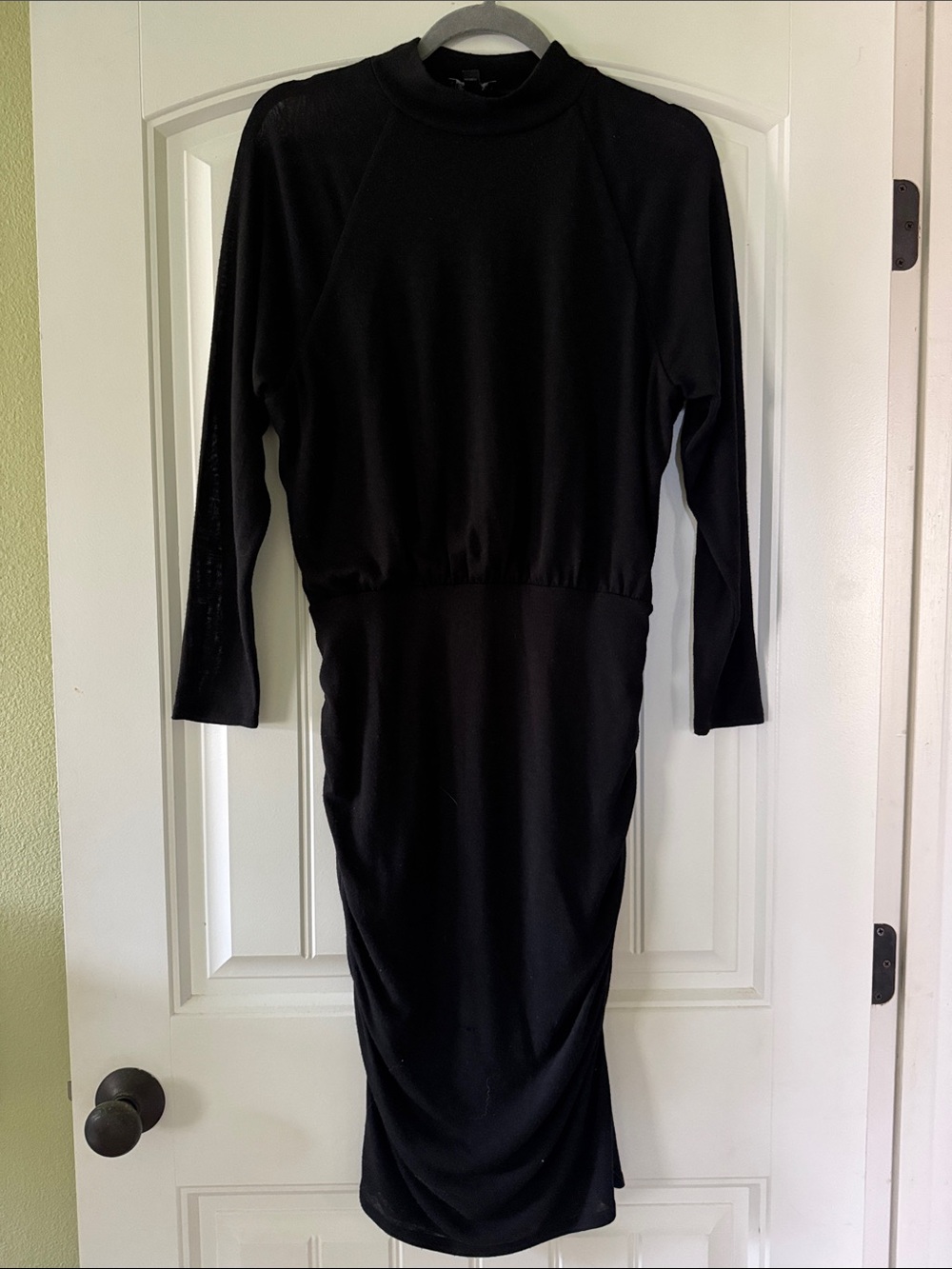 Express Black Long-Sleeve Midi Dress